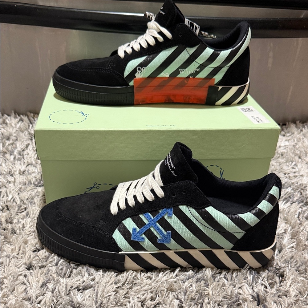 Off-White Black and Mint Striped Men's Sneakers